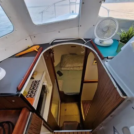 Botel Primavera Sound Romantic Fisherboat