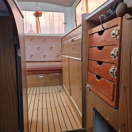 Primavera Sound Romantic Fisherboat Ботель Барселона