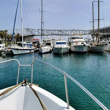 Primavera Sound Romantic Fisherboat Ботель *